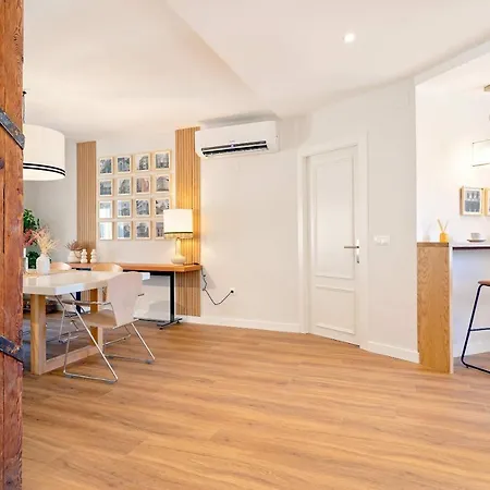 Genteel Larios Apartamento