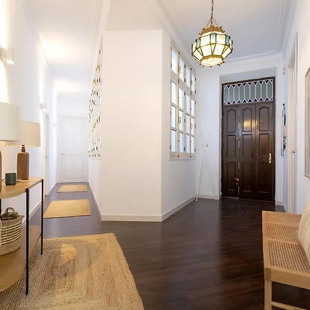 Genteel Larios Málaga