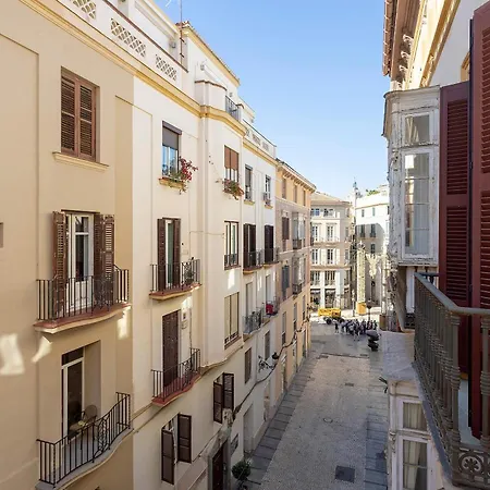 Genteel Larios * Málaga