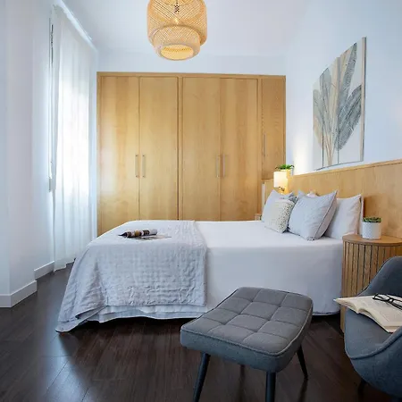 Genteel Larios Apartament *